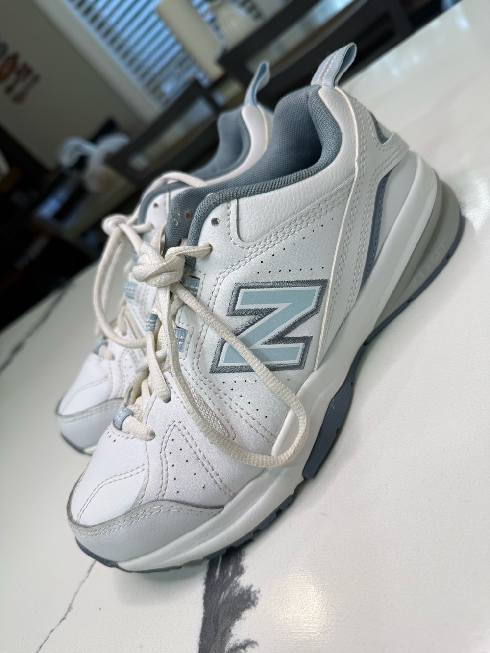 New Balance Womens 608 V5 WX608WB5 White Casual Shoes Sneakers Size 6.5